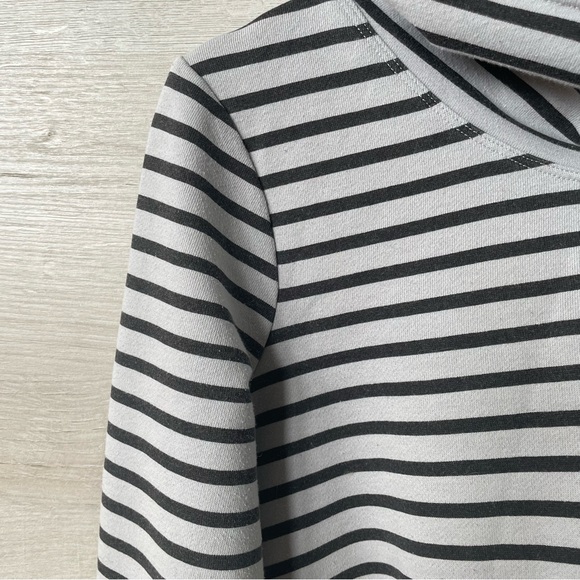 Lole Gray Long Sleeve Striped Cowl Neck Sweater - Picture 5 of 10